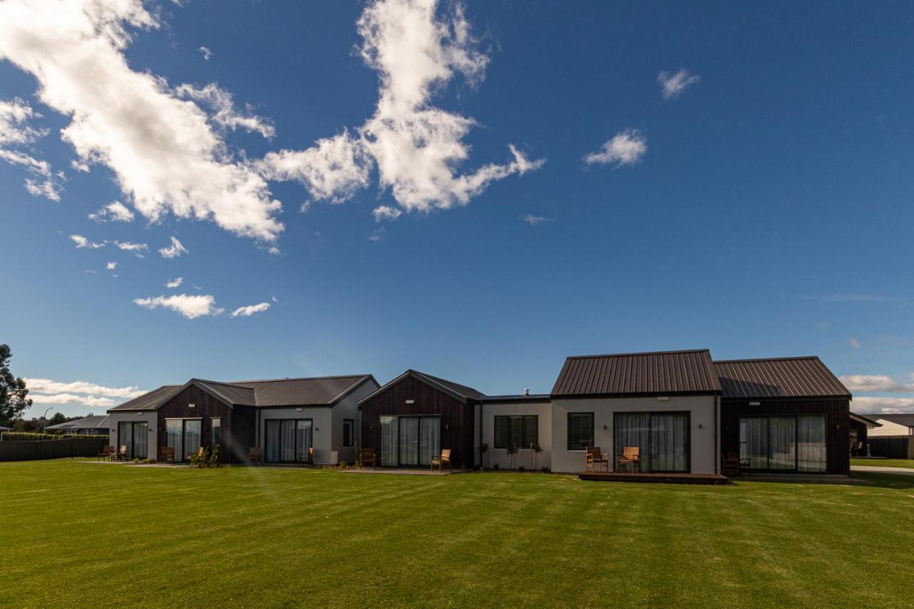 Annies On Milford Motel Te Anau Exterior photo